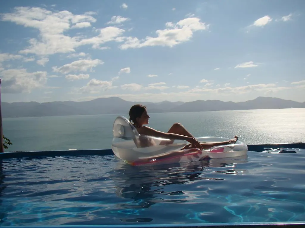 The Goldeneye Pousada Porto Belo Hotel